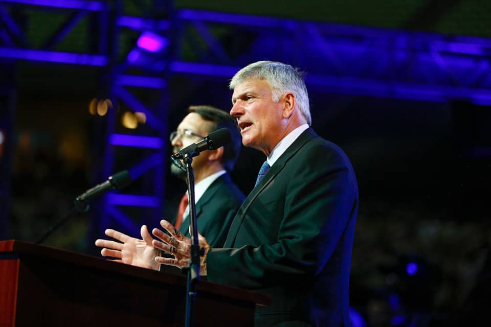 In 2015, Franklin Graham shared the Gospel at the Fortaleza Festival of Hope in Brazil. Next month, he travels to neighboring country Colombia to tell thousands more about Jesus Christ during a volatile time in this part of the world.