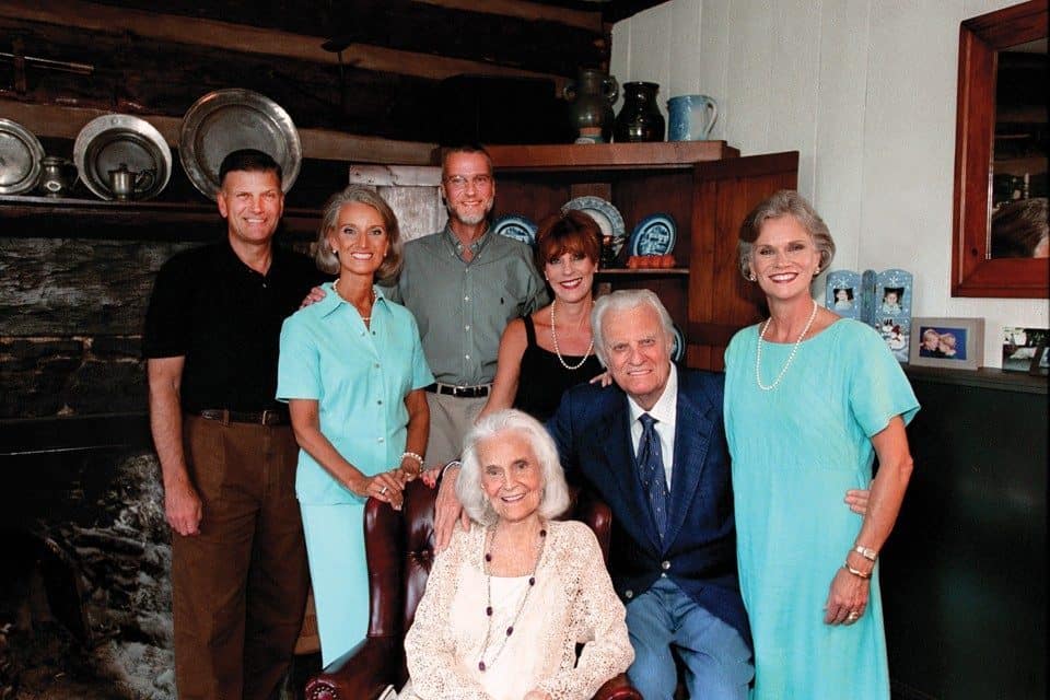 Ruth and Billy Graham with their sons and daughters in 2003.