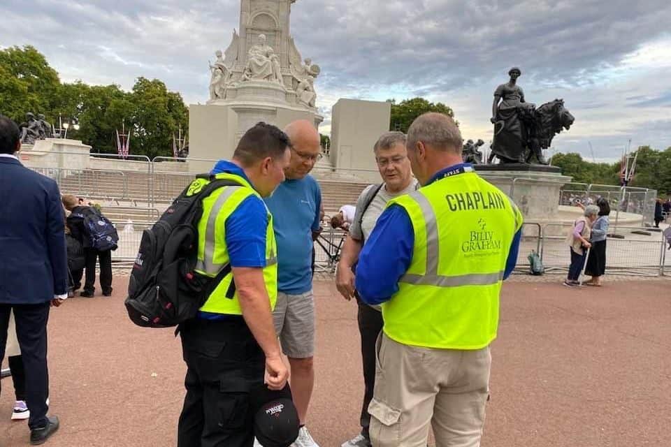 Chaplains with the Billy Graham Response Team are ministering in London, as well as Edinburgh, Scotland, as people around the world mourn the death of Queen Elizabeth II.