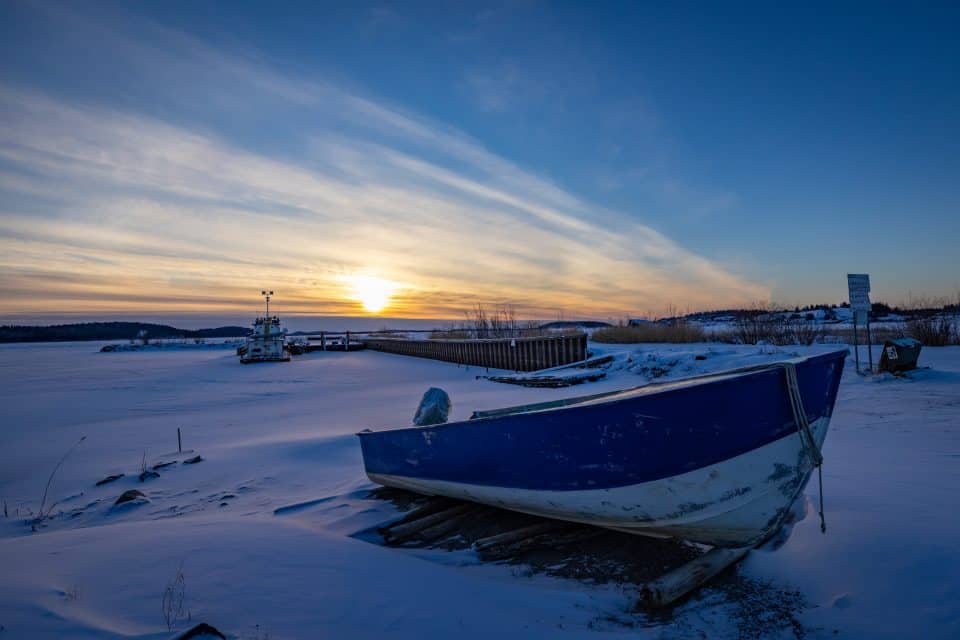 The winter in Northern Canada is dark with subzero temperatures. On Wednesday, Will Graham shared the hope of Jesus Christ, the Light of the World who can bring joy and purpose to our lives.