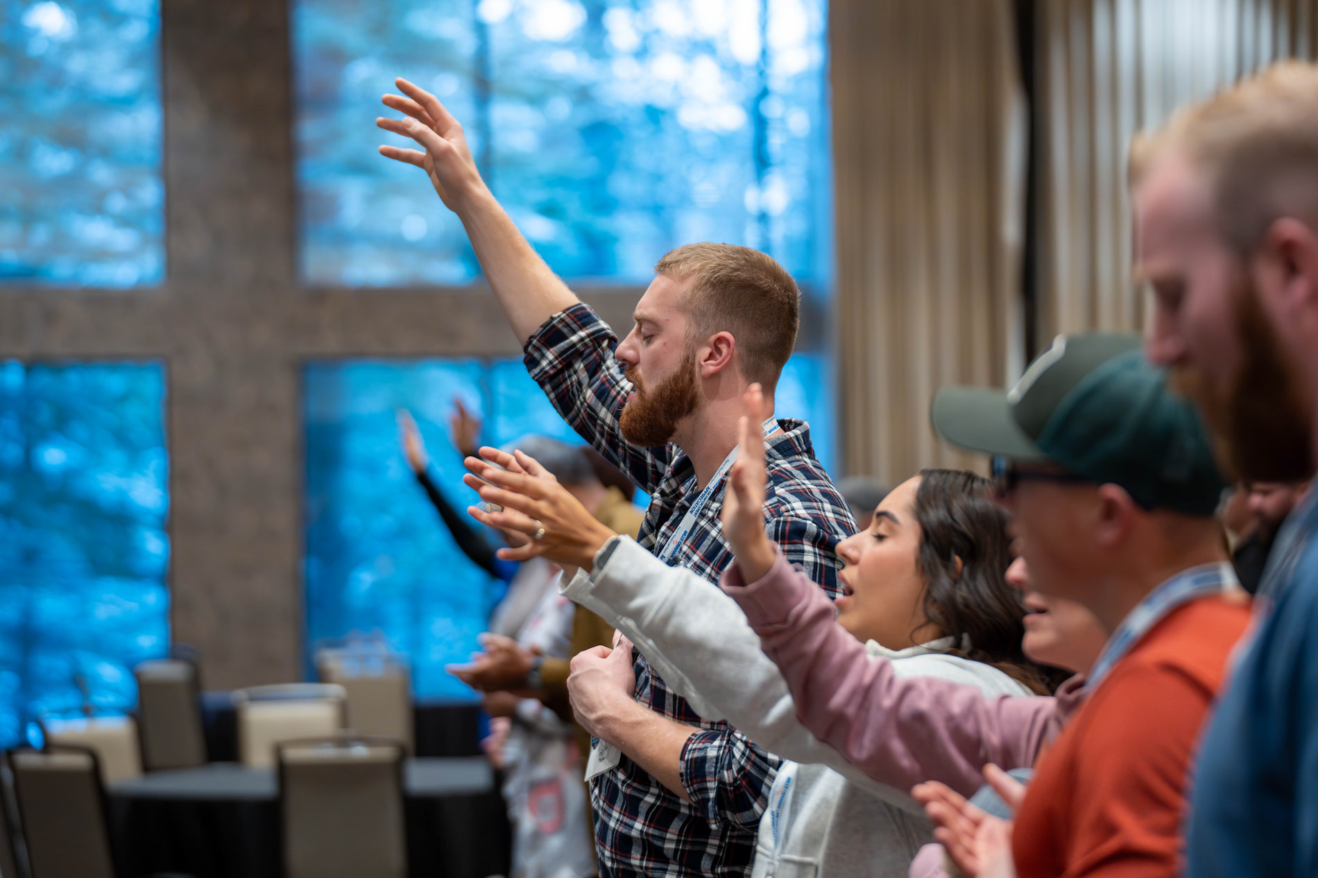Uplifting moments of worship and praise.